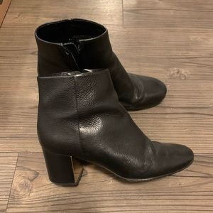 Tory Burch black leather booties 7.5 M